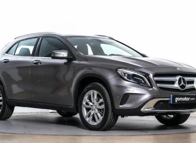 Gebraucht Mercedes GLA200 Style 136 PS (100 kW) 2016 Silber SUV