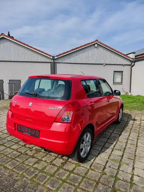 Gebraucht Suzuki Swift Comfort 92 PS (67 kW) 2009 Rot Kleinwagen