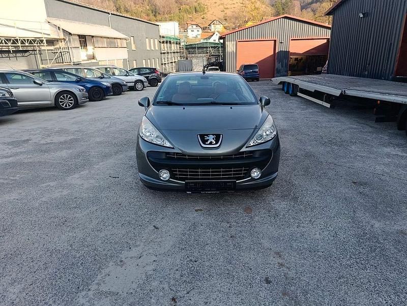 Gebraucht Peugeot 207 CC Sport 120 PS (88 kW) 2008 Grau Cabrio