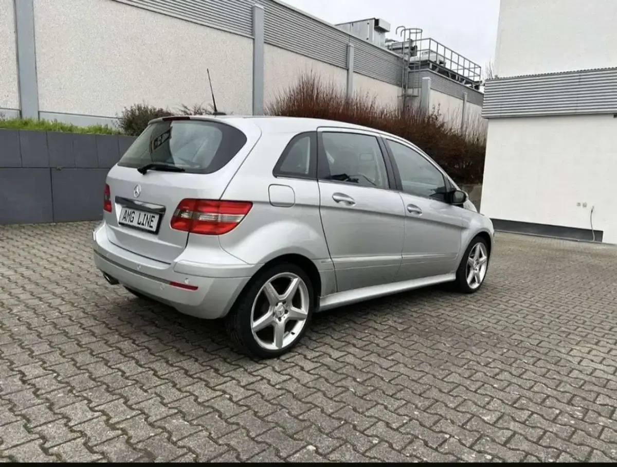Gebraucht Mercedes B200 136 PS (100 kW) 2006 Van / Kleinbus