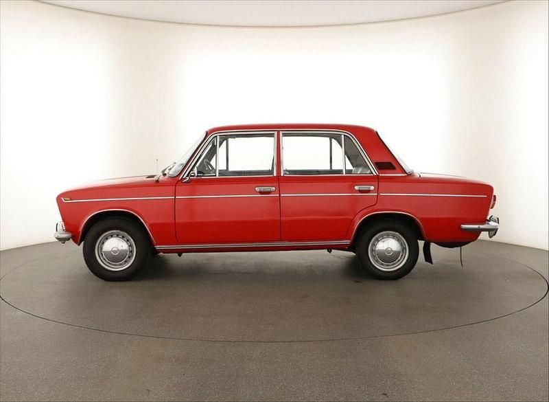 Gebraucht Lada 2103 75 PS (55 kW) 1977 Rot Limousine
