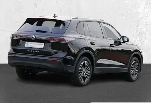 Neu VW Tiguan Life 150 PS (110 kW) 2025 Schwarz SUV