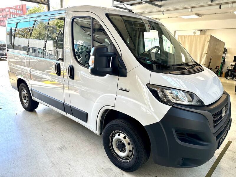 Weiß Gebraucht 2021 Fiat Ducato Van | 17.900 € - Bild 1/4