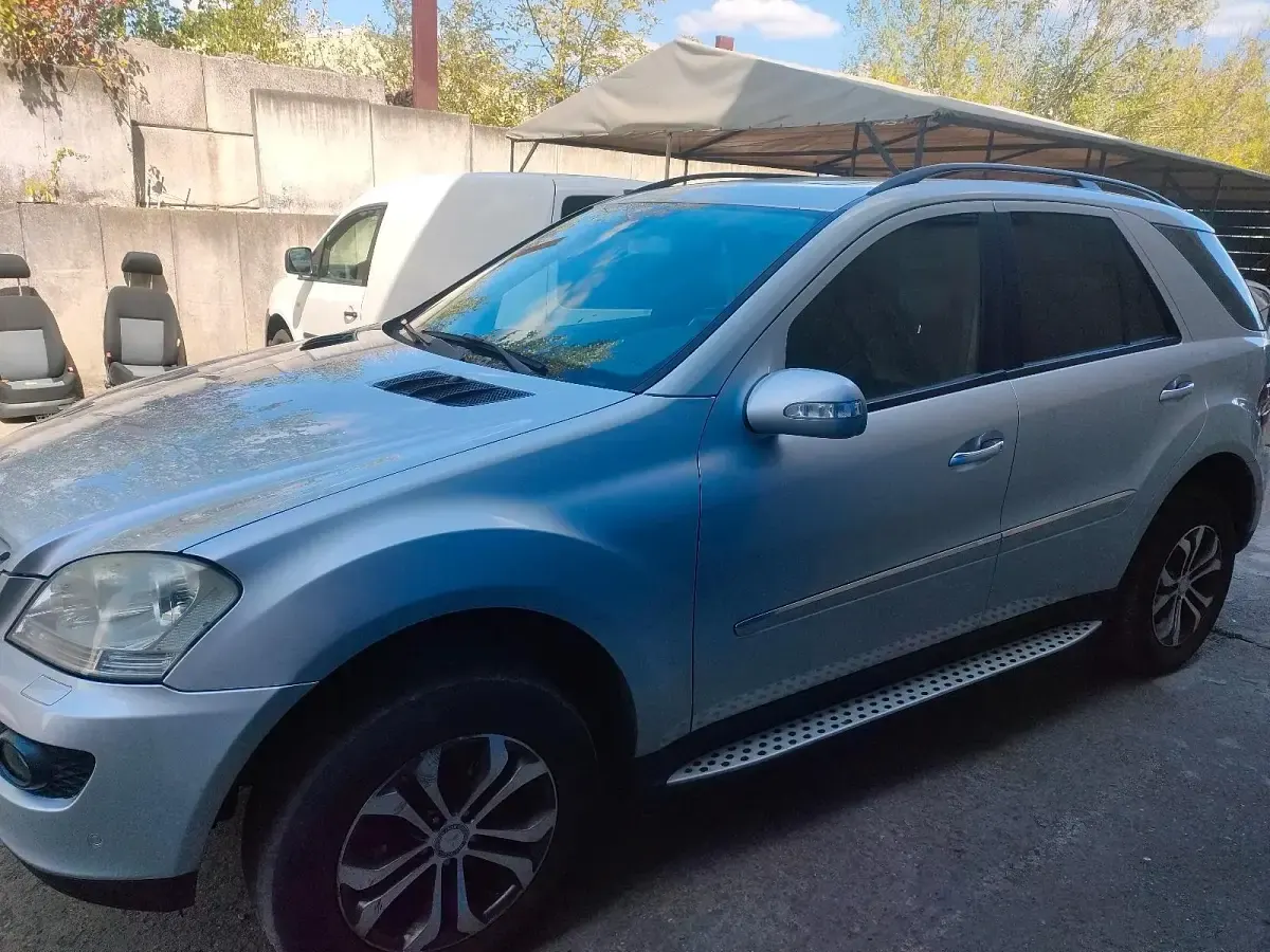 Gebraucht Mercedes ML280 190 PS (139 kW) 2008 Silber SUV