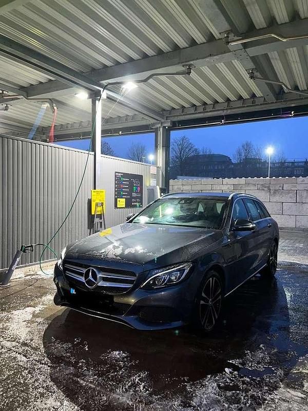 Gebraucht Mercedes C220 170 PS (125 kW) 2014 Grau Kombi