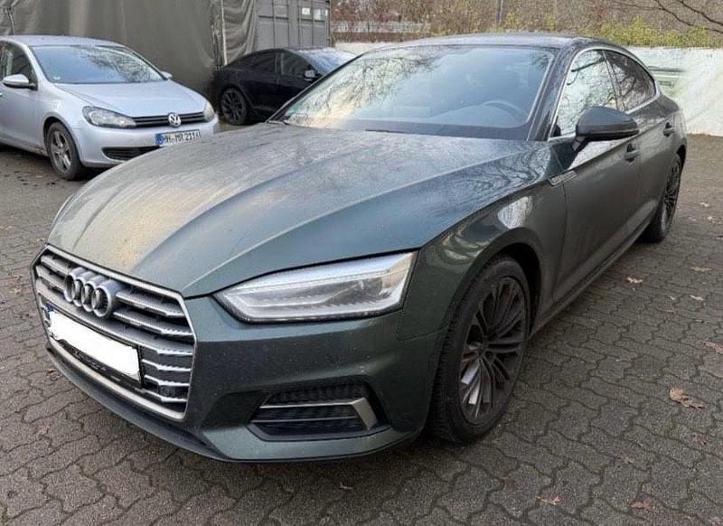 Gotlandgruen Gebraucht 2019 Audi A5 Sportback Sport Kleinwagen | 16.490 € (Guter Preis) - Bild 1/4