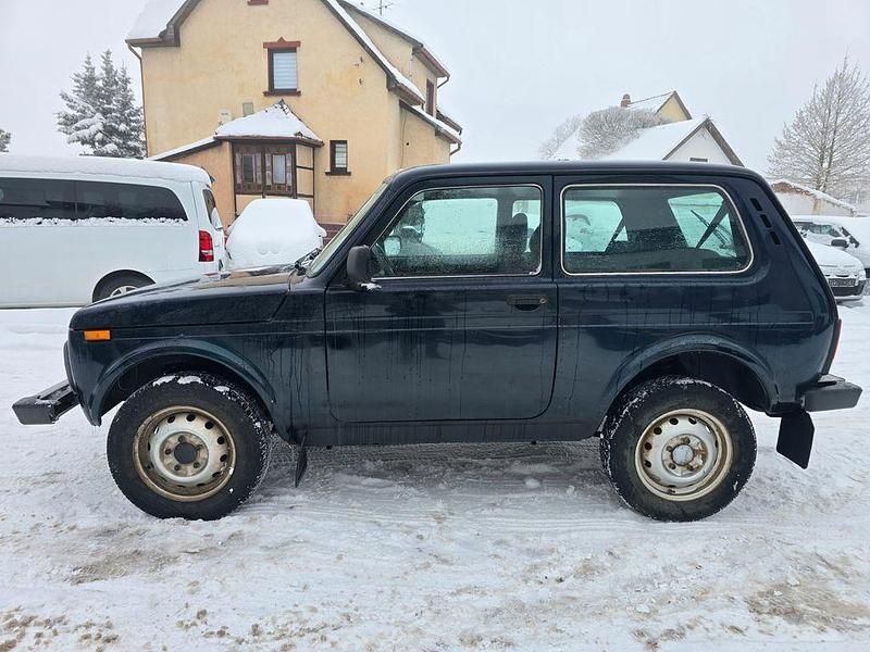 Gebraucht Lada Urban 83 PS (61 kW) 2018 Grün SUV