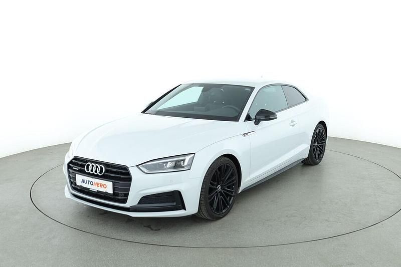 Weiß Gebraucht 2018 Audi A5 Sport Coupé | 29.590 € - Bild 1/3