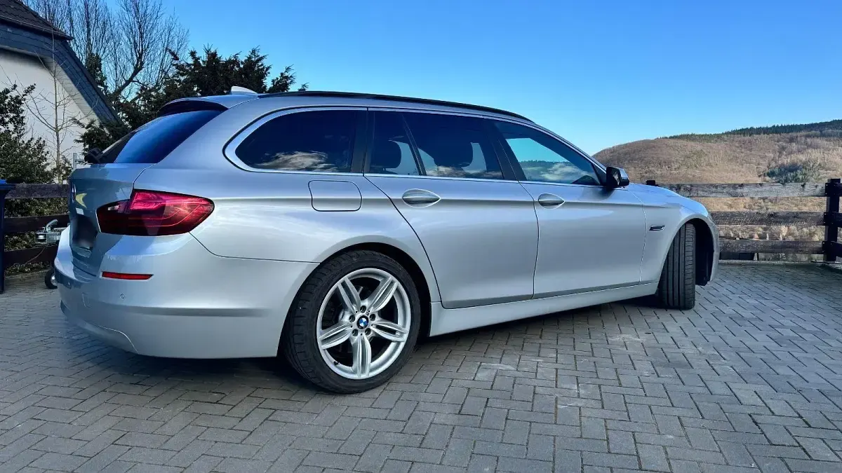 Second-hand BMW 520 Performance 184 CP (135 kW) 2013 Argintiu Break
