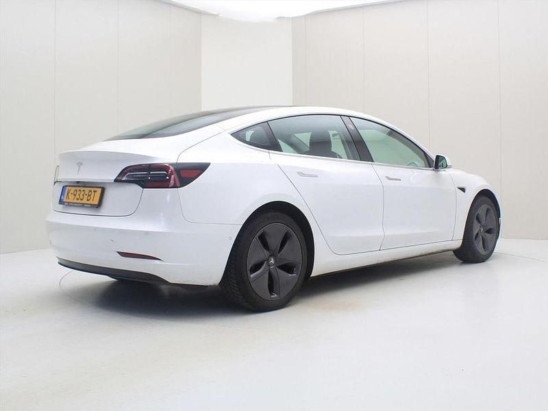 Gebraucht Tesla Model 3 Standard Range 225 kW (306 PS) 2020 Weiß Limousine