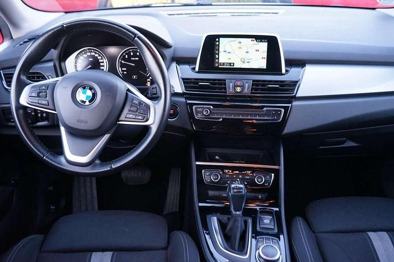 Gebraucht BMW 225 iPerformance 224 PS (164 kW) 2018 Weiß Van / Kleinbus