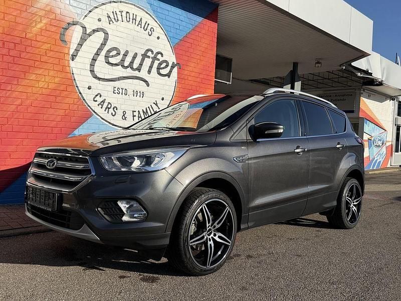 Gebraucht Ford Kuga Cool & Connect 150 PS (110 kW) 2018 Magneticgrau SUV
