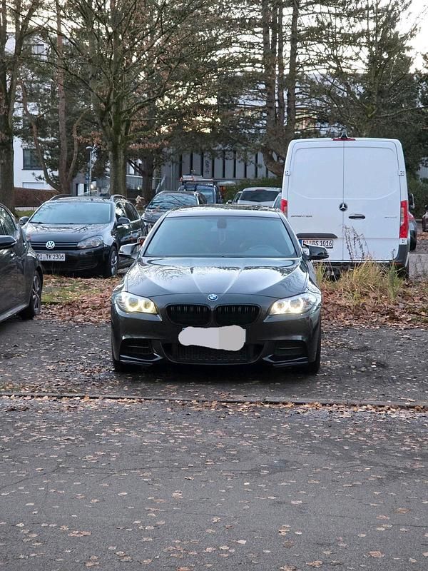 Grau Gebraucht 2011 BMW 523 M Sport Limousine | 11.000 € (Fairer Preis) - Bild 1/4