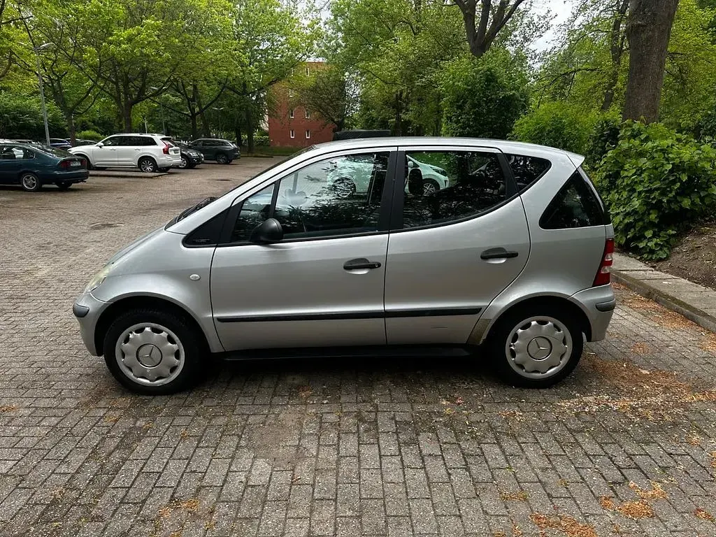 Gebraucht Mercedes A140 Avantgarde 82 PS (60 kW) 2002 Silber Kleinwagen
