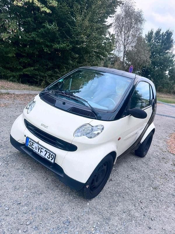 Gelb Gebraucht 2005 Smart ForTwo Coupé Coupé | 1.650 € (Guter Preis) - Bild 1/4