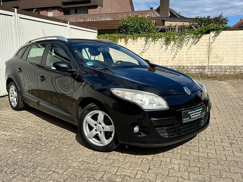 Schwarz Gebraucht 2012 Renault Mégane GrandTour Kombi | 2.650 € (Guter Preis) - Bild 1/4