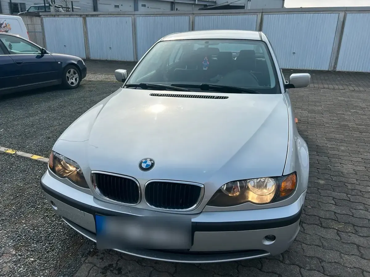 Gebraucht BMW 318 143 PS (105 kW) 2004 Limousine
