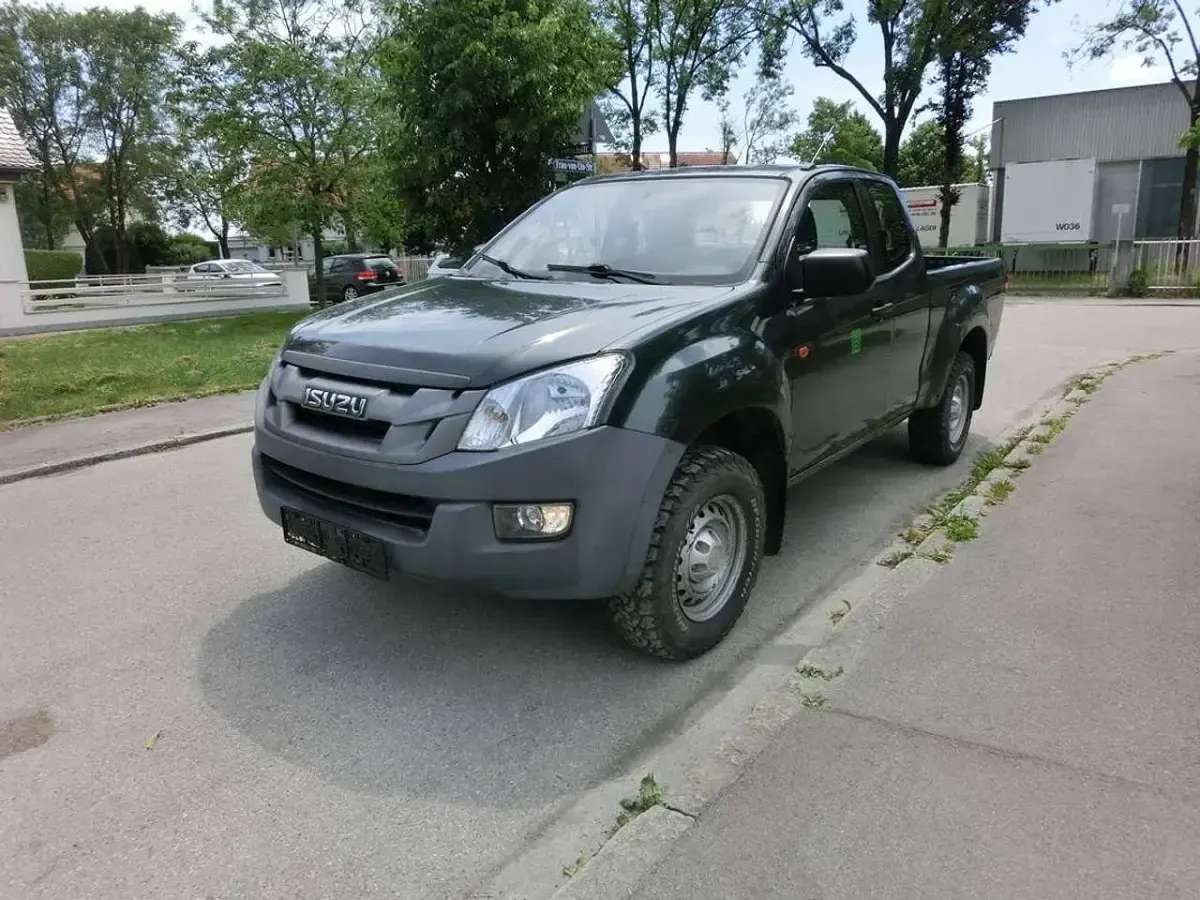Gebraucht Isuzu D-Max 163 PS (119 kW) 2012 Grün Pickup