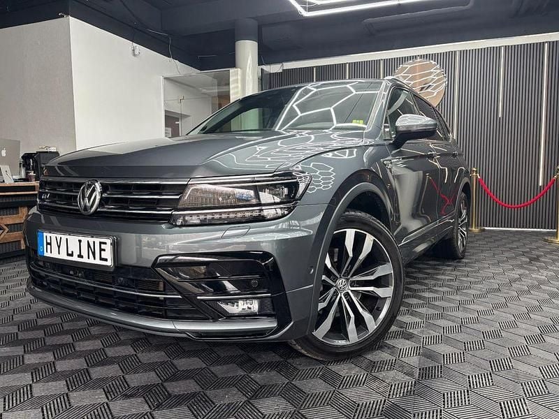 Grau Gebraucht 2019 VW Tiguan Allspace R-line SUV | 23.900 € (Superpreis) - Bild 1/4