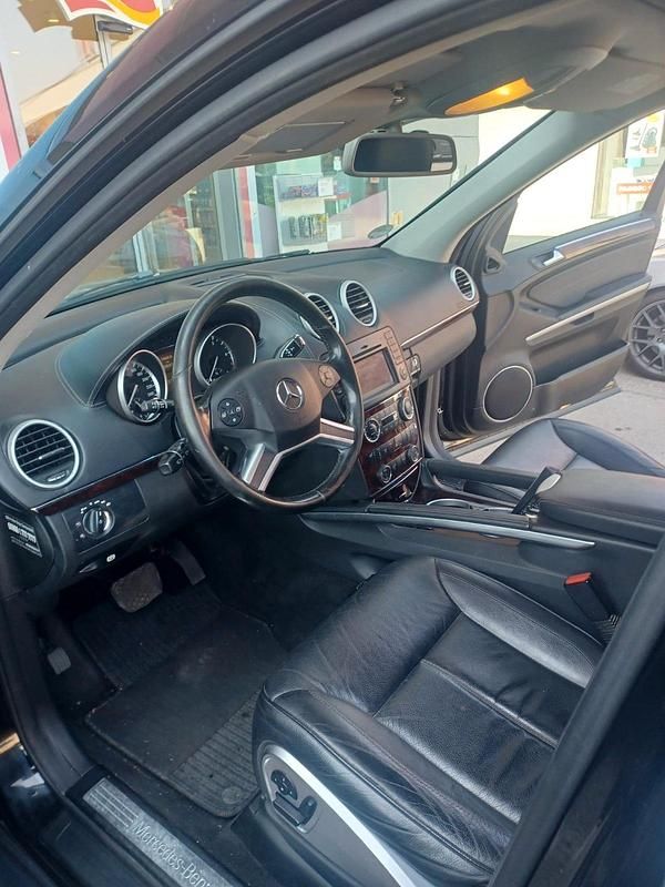 Gebraucht Mercedes GL450 225 PS (165 kW) 2010 Schwarz SUV