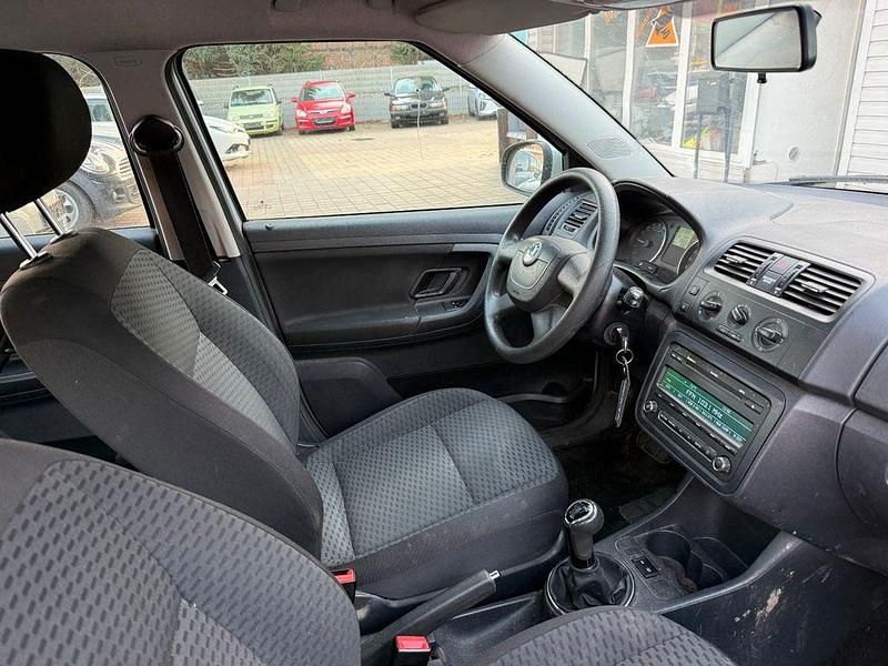 Gebraucht Skoda Fabia Ambition 90 PS (66 kW) 2012 Silber Kombi