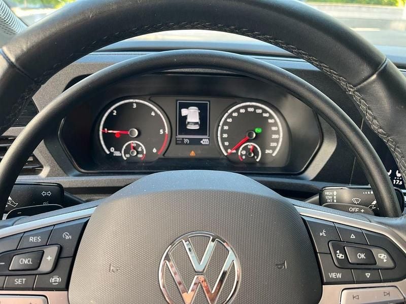 Używany VW Caddy Maxi 122 KM (89 kW) 2024 Czarny Minivan