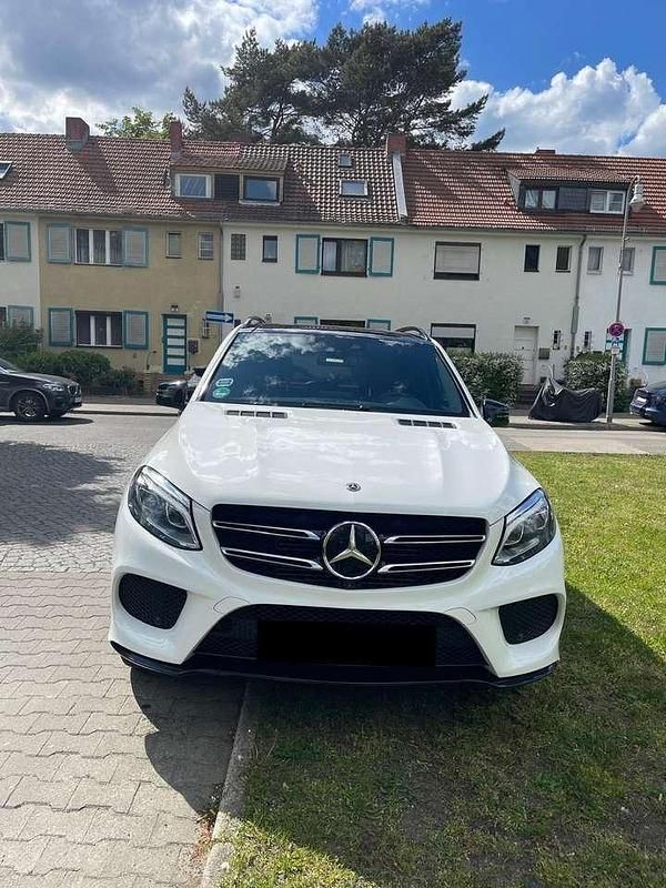 Gebraucht Mercedes GLE350 AMG line 258 PS (189 kW) 2018 Weiß SUV
