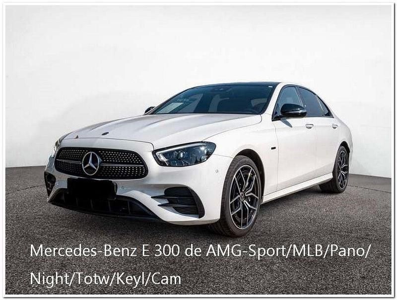 Weiß Gebraucht 2021 Mercedes E300 AMG Limousine | 22.900 € (Superpreis) - Bild 1/4