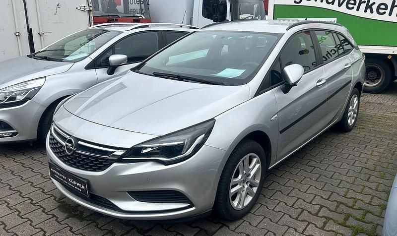 Gebraucht Opel Astra Edition 110 PS (80 kW) 2019 Silber Limousine