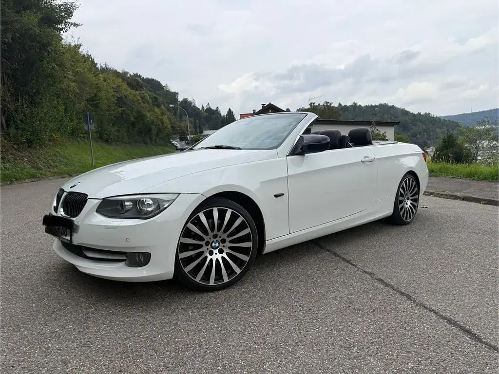 Gebraucht BMW 325 Cabriolet 218 PS (160 kW) 2011 Weiß Cabrio