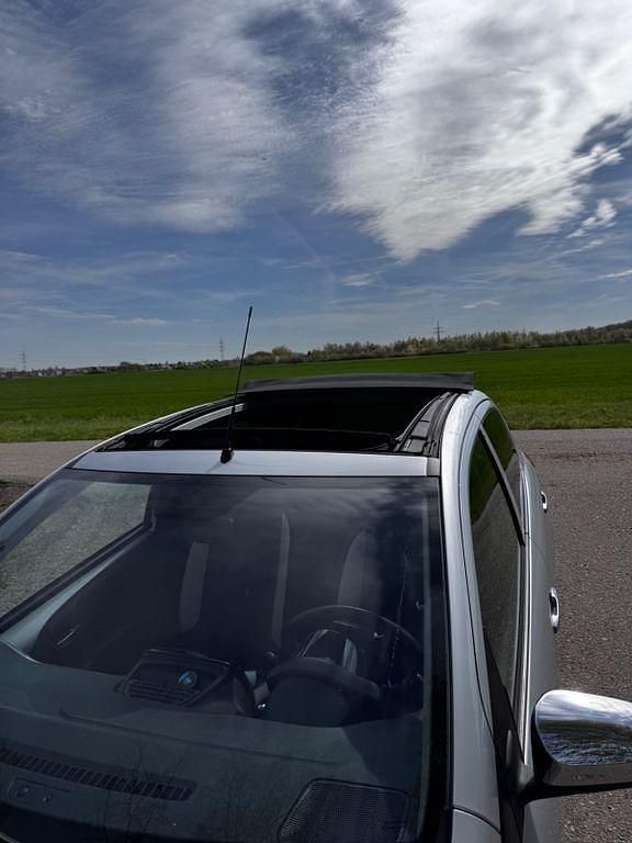 Gebraucht Peugeot 108 69 PS (50 kW) 2015 Silber Kleinwagen