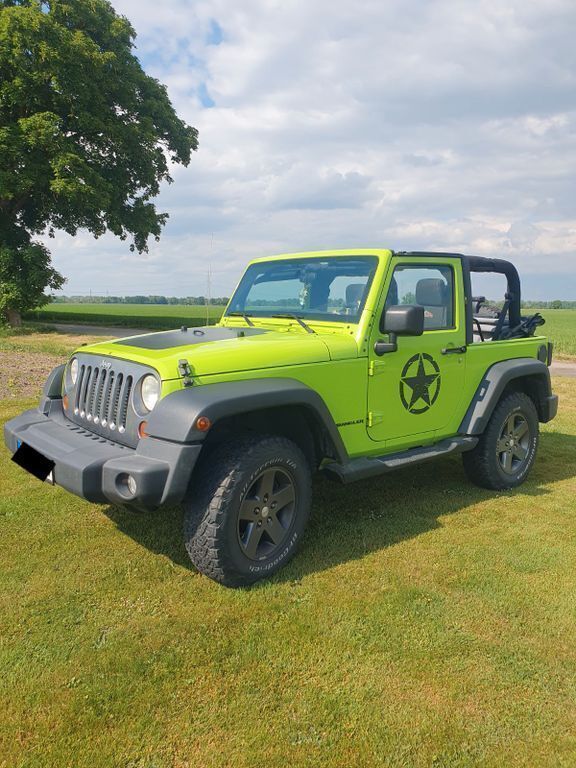 Grün Gebraucht 2013 Jeep Wrangler SUV | 23.500 € (Guter Preis) - Bild 1/4