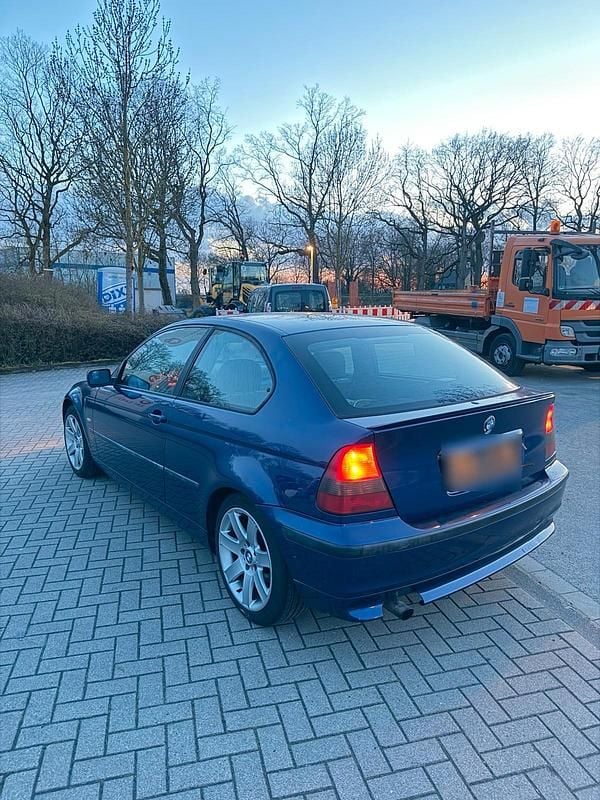 Gebraucht BMW 318 Compact 143 PS (105 kW) 2003 Violet Kleinwagen