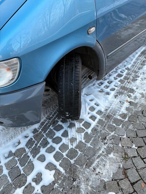 Używany Mercedes V220 122 KM (89 kW) 2000 Niebieski Minivan