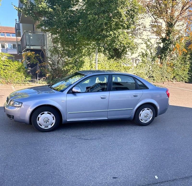 Silber Gebraucht 2003 Audi A4 Limousine | 3.500 € (Fairer Preis) - Bild 1/4