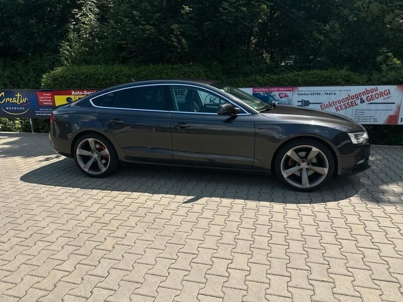Schwarz Gebraucht 2012 Audi A5 Sportback S-Line Limousine | 10.500 € - Bild 1/4