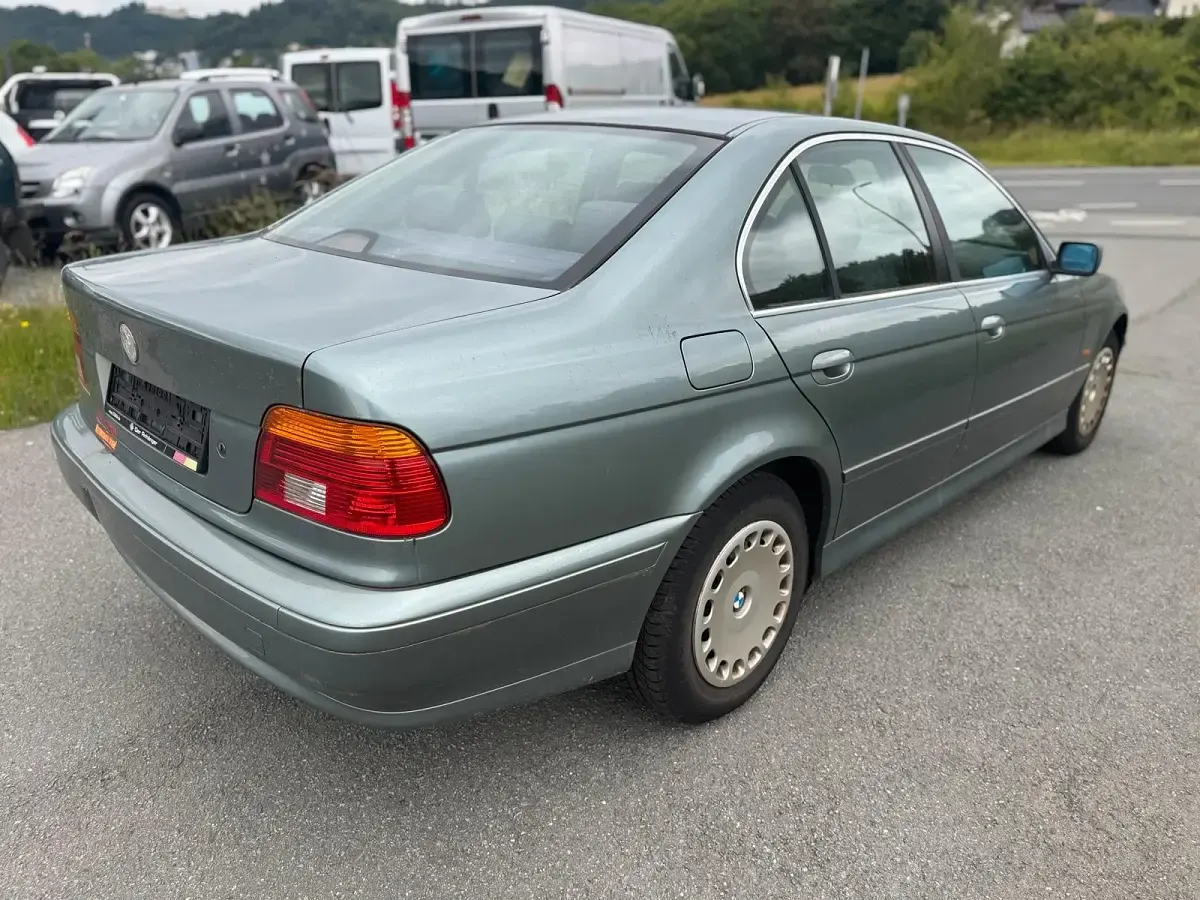 Gebraucht BMW 525 192 PS (141 kW) 2003 Grün Limousine