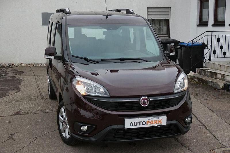 Braun Gebraucht 2016 Fiat Doblò Lounge Van / Kleinbus | 8.750 € (Guter Preis) - Bild 1/4