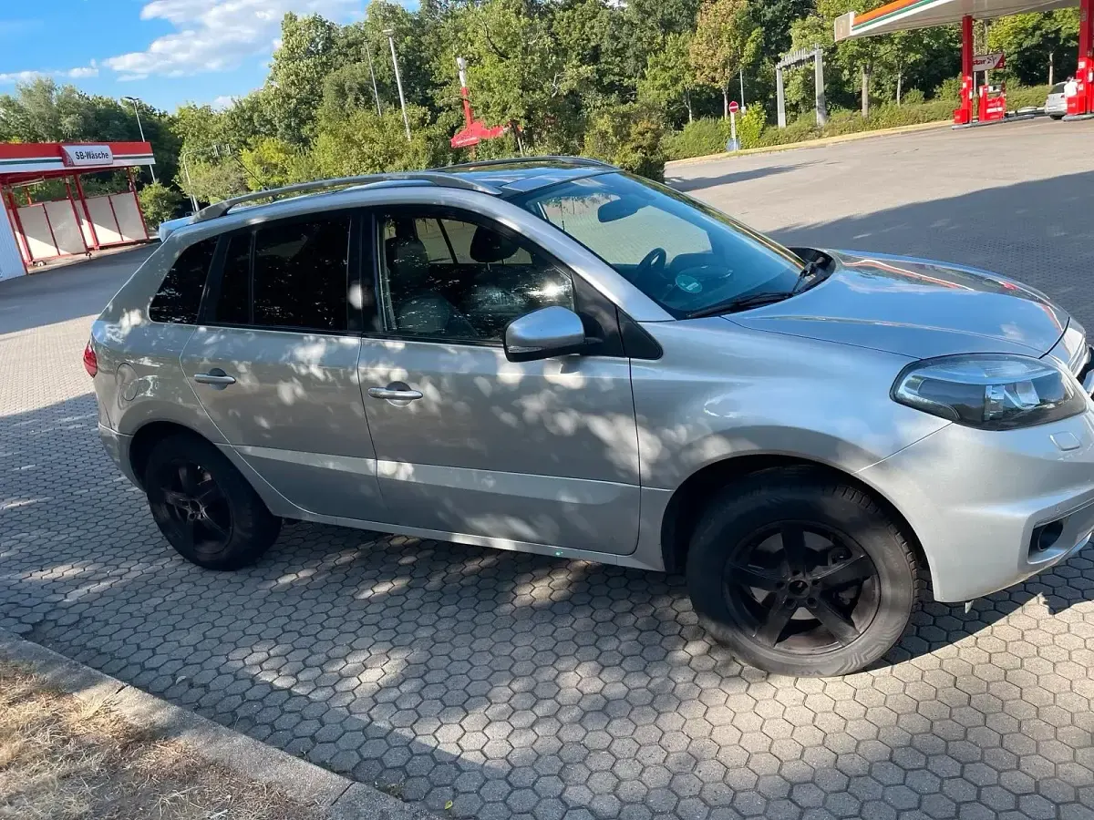 Gebraucht Renault Koleos 150 PS (110 kW) 2012 Silber SUV