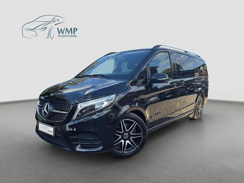 Obsidianschwarz Gebraucht 2021 Mercedes V300 AMG Van / Kleinbus | 42.590 € (Fairer Preis) - Bild 1/4