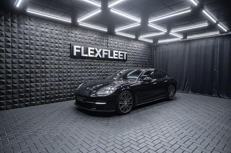 Tiefschwarzmetallic Gebraucht 2018 Porsche Panamera 4S Limousine | 49.990 € - Bild 1/4