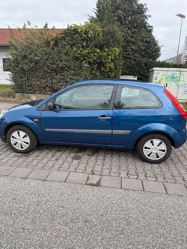 Gebraucht Ford Fiesta 69 PS (50 kW) 2007 Blau Kleinwagen