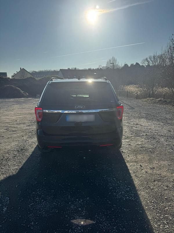 Second-hand Ford Explorer 305 CP (224 kW) 2016 Negru SUV