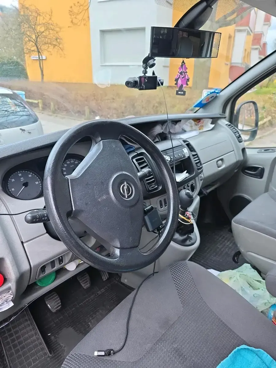 Gebraucht Opel Vivaro 115 PS (84 kW) 2008 Grau Van / Kleinbus