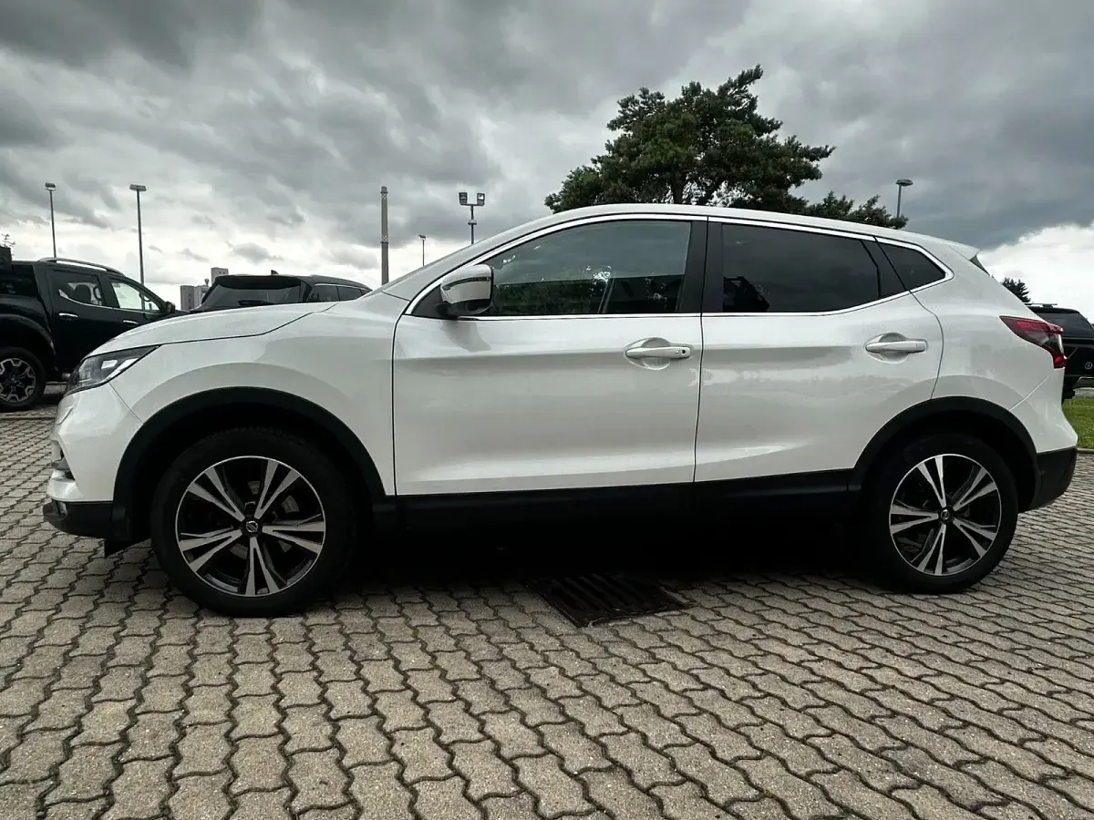 Gebraucht Nissan Qashqai 140 PS (102 kW) 2019 Weiß SUV