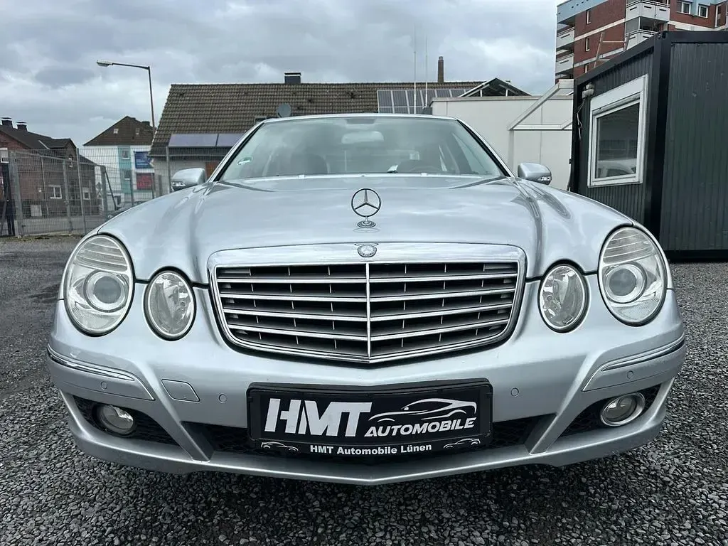 Second-hand Mercedes E200 184 CP (135 kW) 2006 Argintiu Berlinǎ