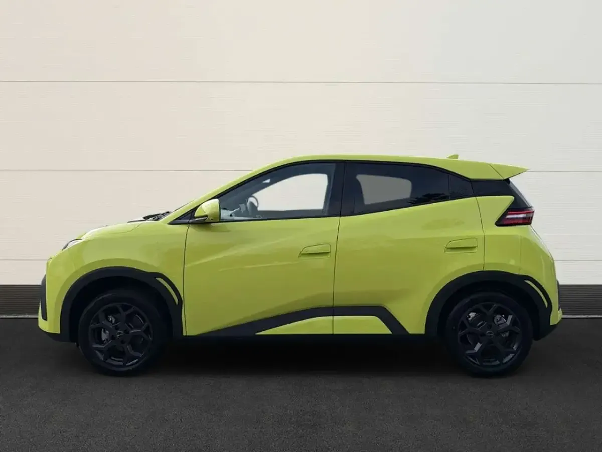 Gebraucht BYD Dolphin Comfort 114 kW (156 PS) 2026 Lime green Kleinwagen