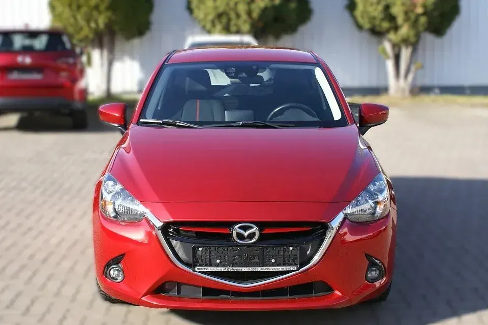 Gebraucht Mazda 2 Sports-Line 90 PS (66 kW) 2017 Rot Kleinwagen