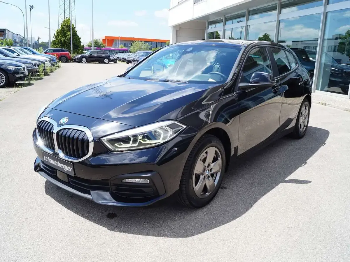 Gebraucht BMW 118 Advantage 136 PS (100 kW) 2021 Schwarz Limousine