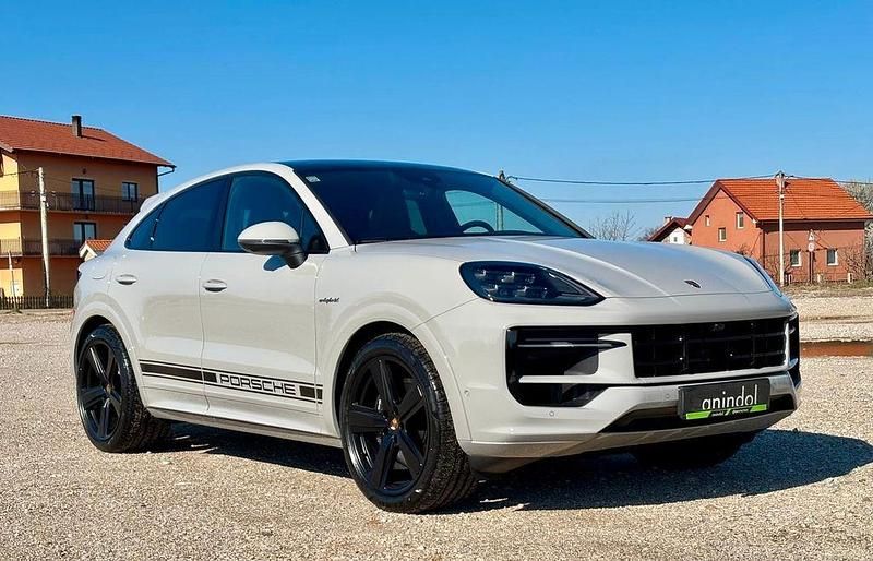 Grau Gebraucht 2025 Porsche Cayenne SUV | 138.040 € - Bild 1/4
